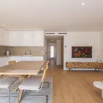 Sublime 3 Pieces Entierement Renove Dans Le Centre De Daire *