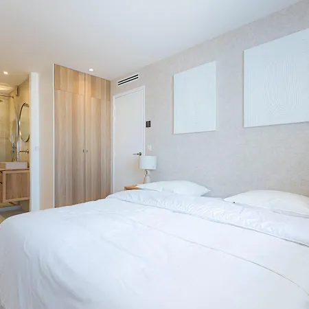 Daire Sublime 3 Pieces Entierement Renove Dans Le Centre De Cannes