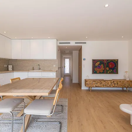 Sublime 3 Pieces Entierement Renove Dans Le Centre De Apartment *