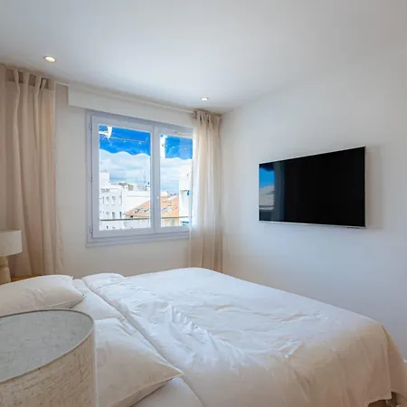 Sublime 3 Pieces Entierement Renove Dans Le Centre De * Cannes